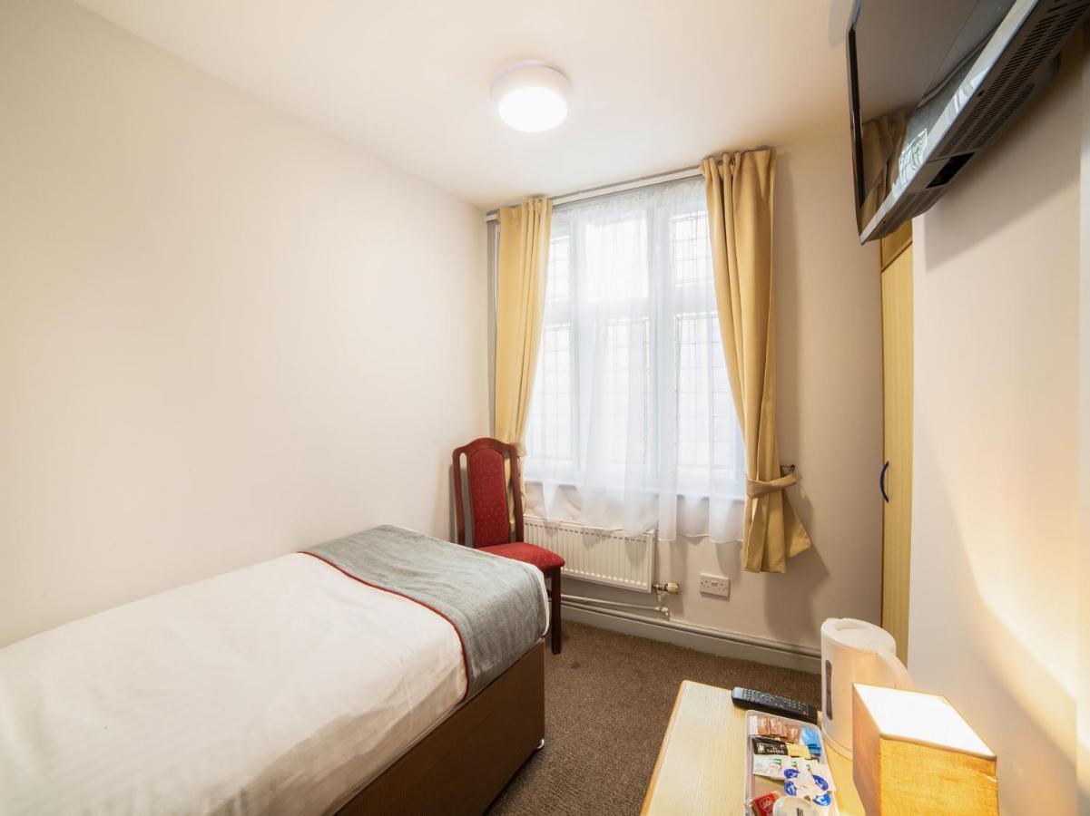 The Royal Hotel Kettering Extérieur photo