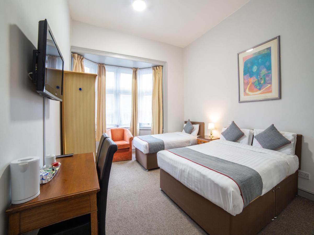 The Royal Hotel Kettering Extérieur photo
